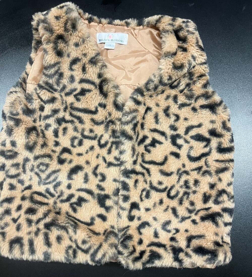 Bailey's Blossoms Toddler Leopard Faux Fur Vest 2T